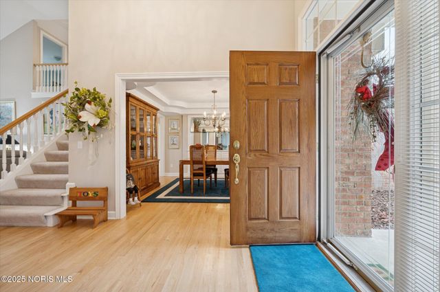 7736 Woodstone Drive, Maumee, OH 43537