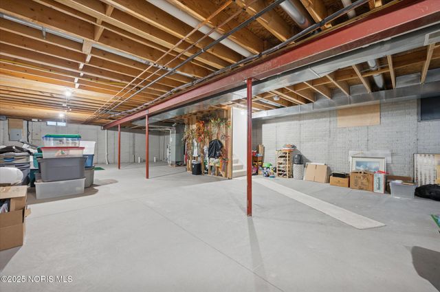 7736 Woodstone Drive, Maumee, OH 43537