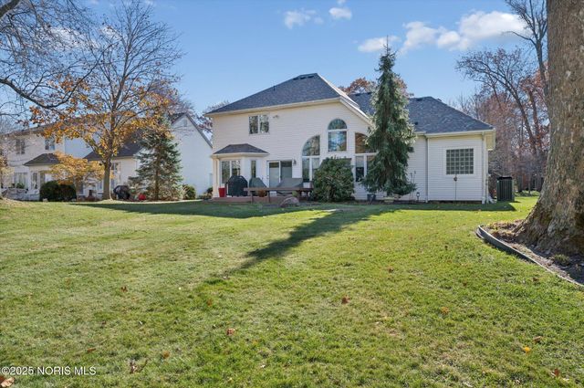 7736 Woodstone Drive, Maumee, OH 43537