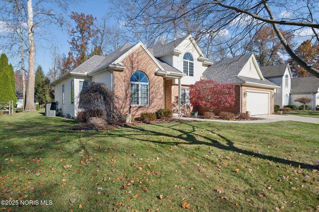 7736 Woodstone Drive, Maumee, OH 43537