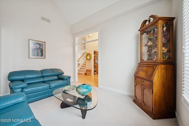 7736 Woodstone Drive, Maumee, OH 43537