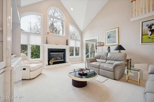 7736 Woodstone Drive, Maumee, OH 43537