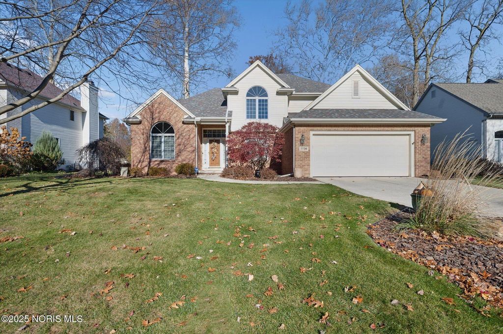 7736 Woodstone Drive, Maumee, OH 43537