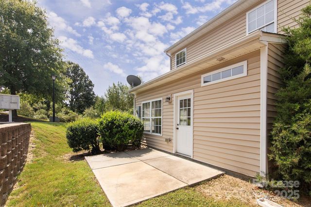 2721 Grain Mill Lane, Charlotte, NC 28214