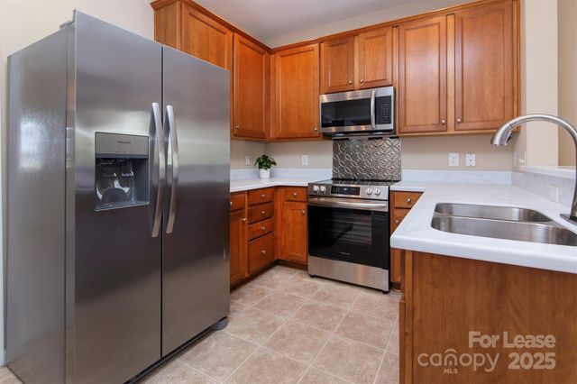 2721 Grain Mill Lane, Charlotte, NC 28214