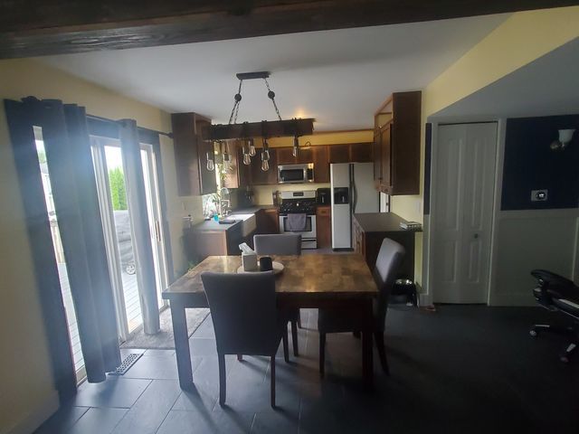 452 E Castlebar Court, Round Lake Beach, IL 60073