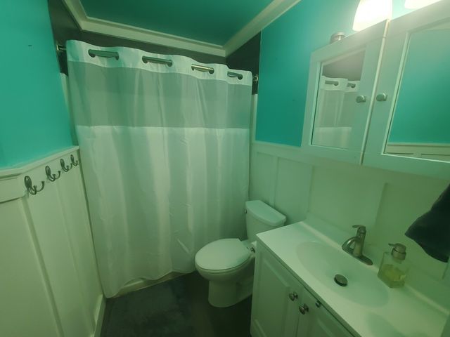 452 E Castlebar Court, Round Lake Beach, IL 60073