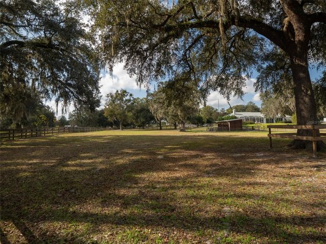 7575 NW 90TH AVENUE, Ocala, FL 34482