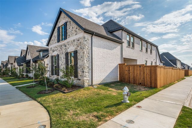 400 Buffalo Grass Drive, Euless, TX 76039