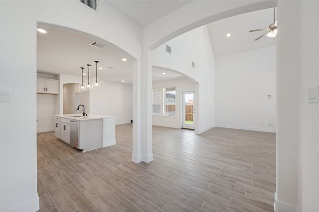 400 Buffalo Grass Drive, Euless, TX 76039
