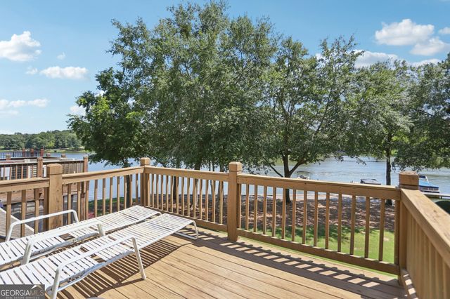 1113 Wharfside Court, Greensboro, GA 30642