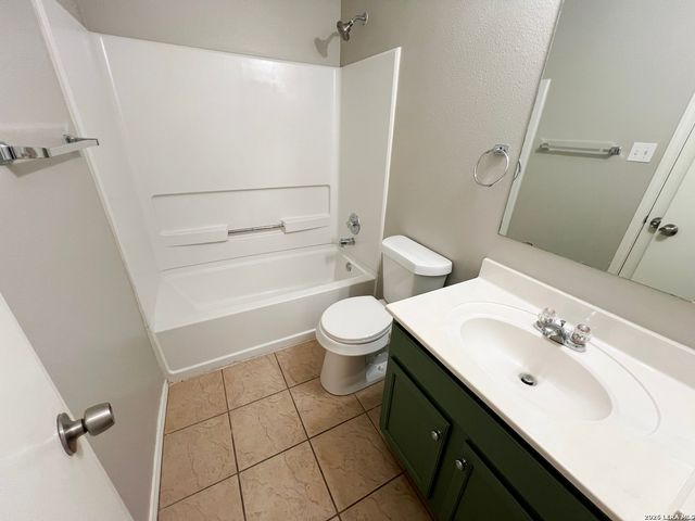 203 Mallow Grove, San Antonio, TX 78253