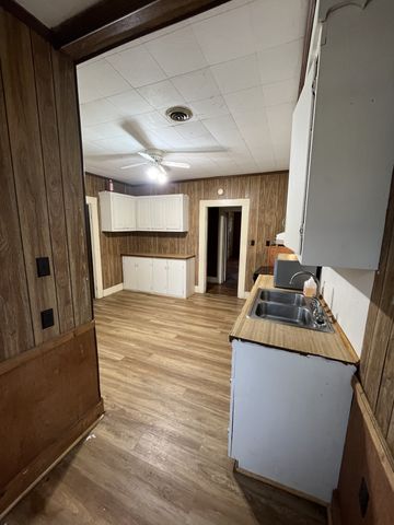 118 Swan Ave, Hohenwald, TN 38462