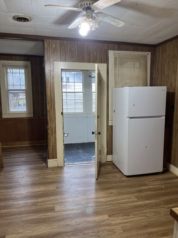 118 Swan Ave, Hohenwald, TN 38462