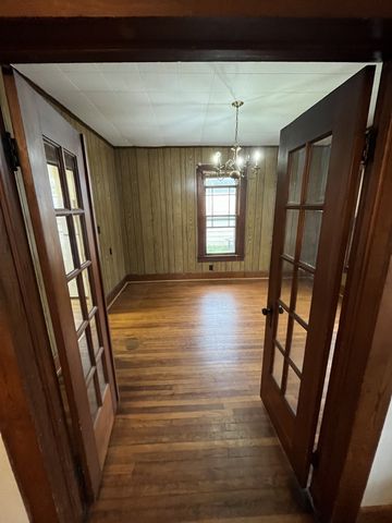 118 Swan Ave, Hohenwald, TN 38462