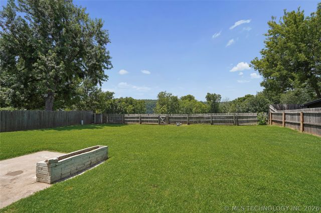 5652 S Boston Avenue, Tulsa, OK 74105