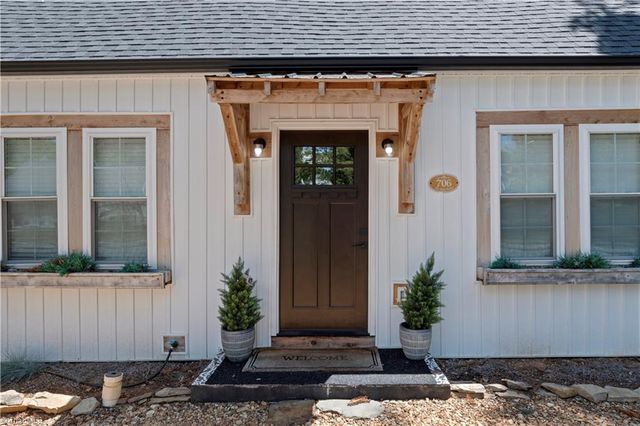 706 Elk Spur Street, Elkin, NC 28621