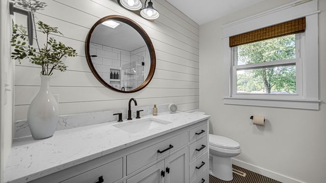 8630 Hohman Avenue, Munster, IN 46321