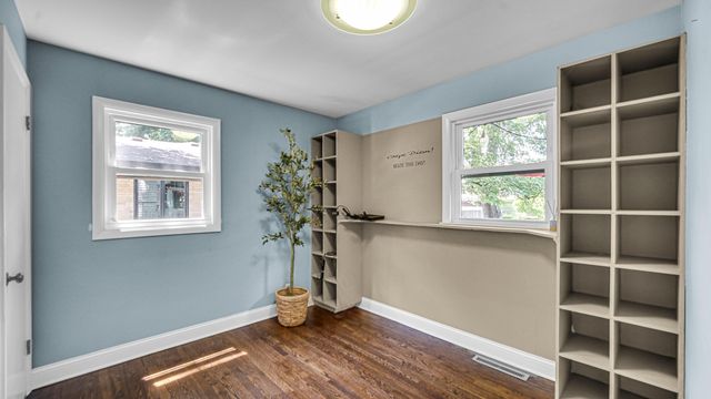 8630 Hohman Avenue, Munster, IN 46321