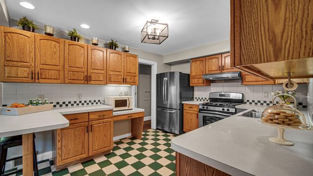 8630 Hohman Avenue, Munster, IN 46321
