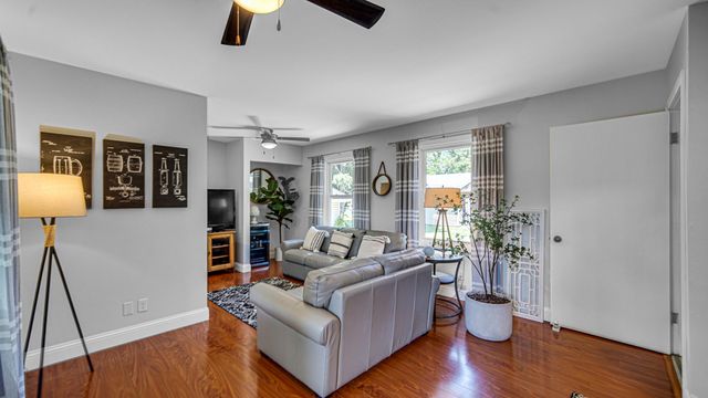 8630 Hohman Avenue, Munster, IN 46321