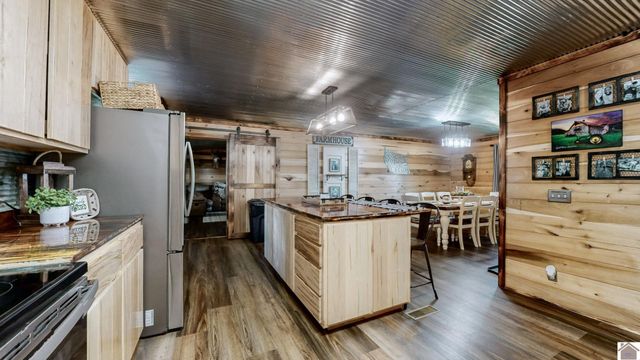 500 dairy ln, Murray, KY 42071