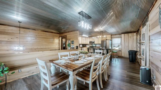 500 dairy ln, Murray, KY 42071