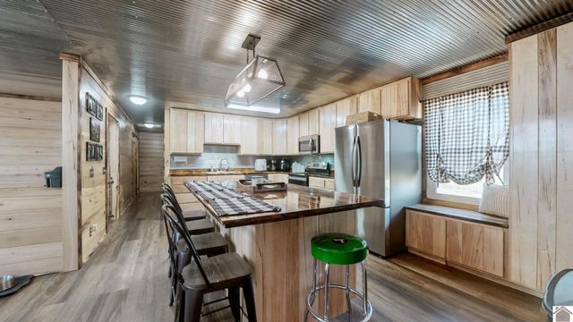 500 dairy ln, Murray, KY 42071