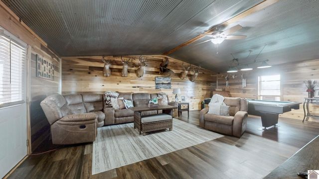 500 dairy ln, Murray, KY 42071