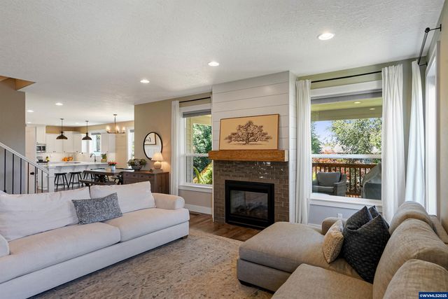 2540 Dragonfly Ct SE, Salem, OR 97306