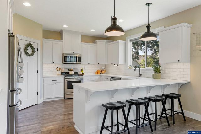 2540 Dragonfly Ct SE, Salem, OR 97306