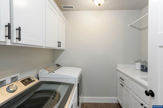 2540 Dragonfly Ct SE, Salem, OR 97306