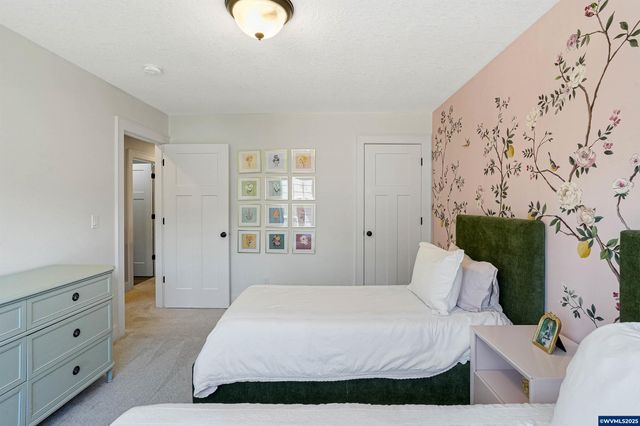 2540 Dragonfly Ct SE, Salem, OR 97306