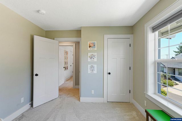 2540 Dragonfly Ct SE, Salem, OR 97306