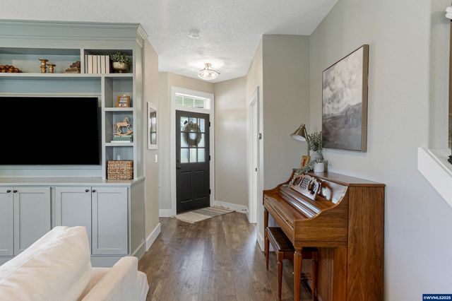 2540 Dragonfly Ct SE, Salem, OR 97306