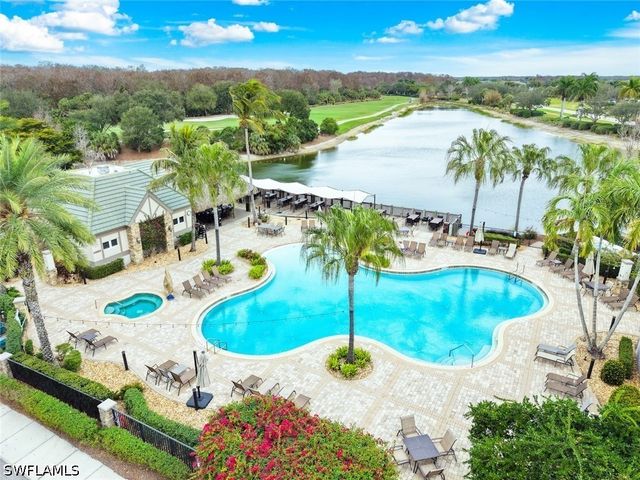 12792 Kinross LN, Naples, FL 34120