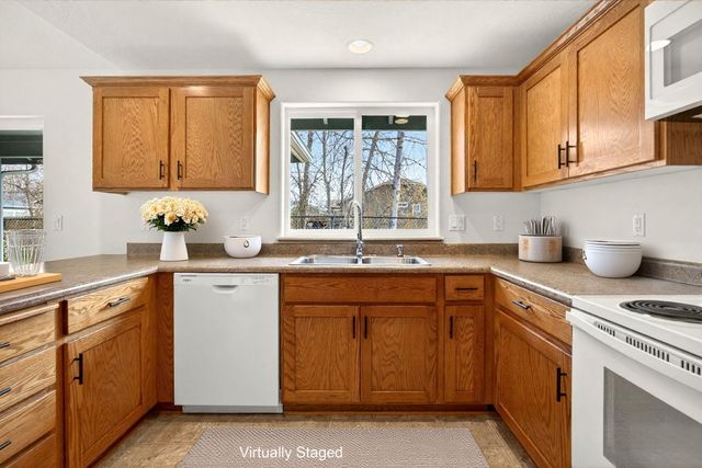 1521 SW Kokanee Lane, Grants Pass, OR 97527