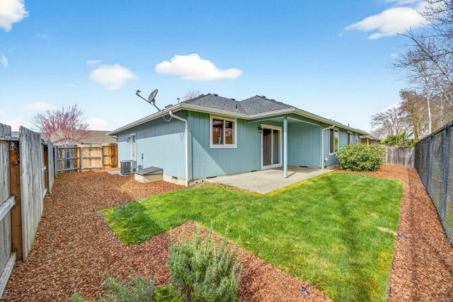 1521 SW Kokanee Lane, Grants Pass, OR 97527