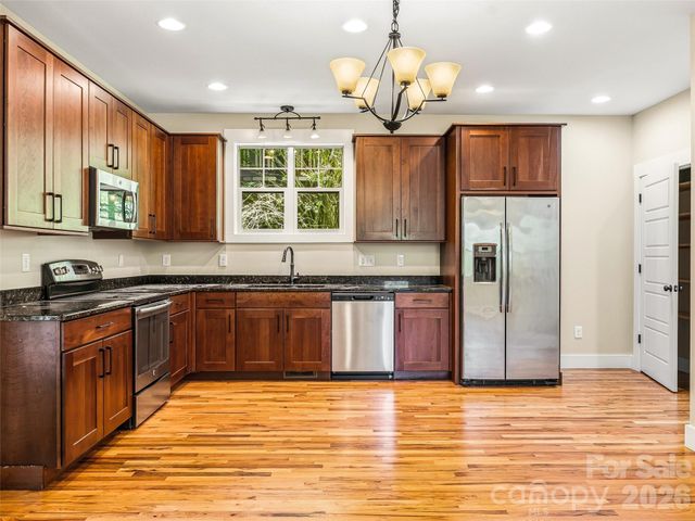 25 Shady Park Lane, Asheville, NC 28804