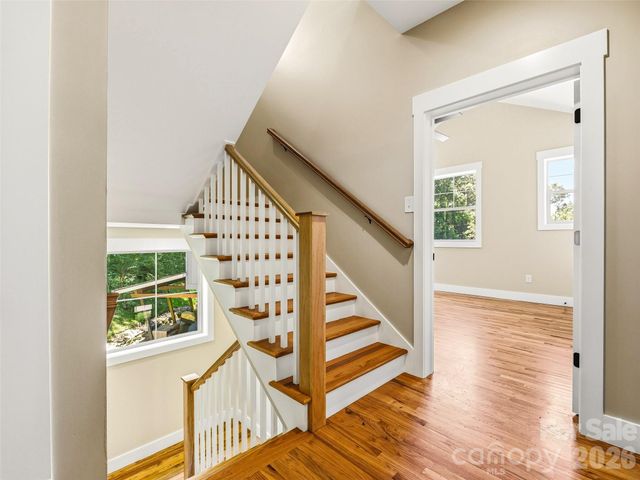 25 Shady Park Lane, Asheville, NC 28804