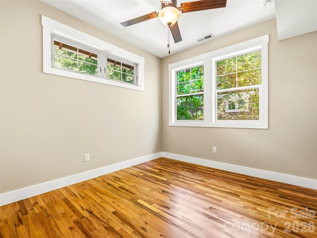 25 Shady Park Lane, Asheville, NC 28804