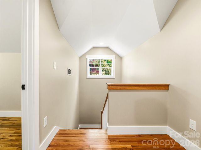25 Shady Park Lane, Asheville, NC 28804