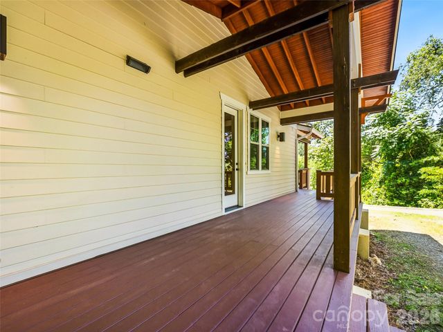 25 Shady Park Lane, Asheville, NC 28804