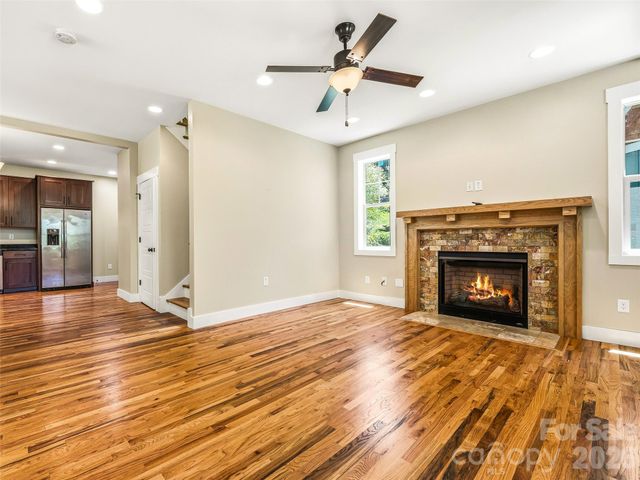 25 Shady Park Lane, Asheville, NC 28804