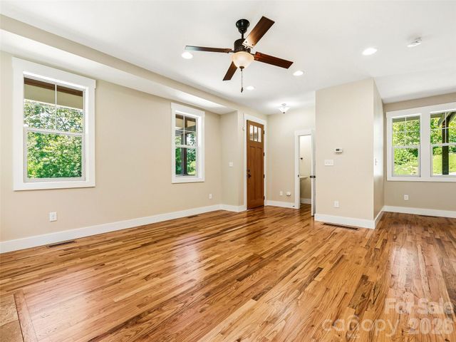 25 Shady Park Lane, Asheville, NC 28804