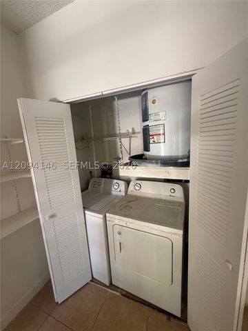 18310 NW 68th Ave F, Hialeah, FL 33015