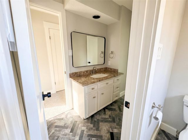1406 Crystal Hills Drive, Houston, TX 77077