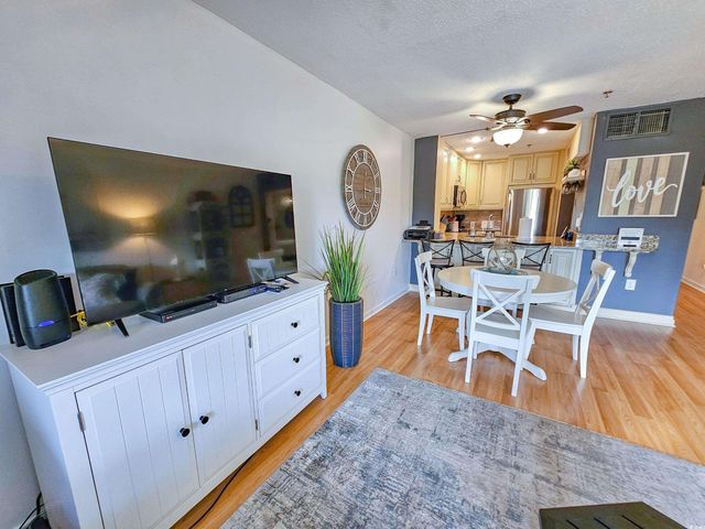 410 Melrose Pl Apt 313, Myrtle Beach, SC 29572
