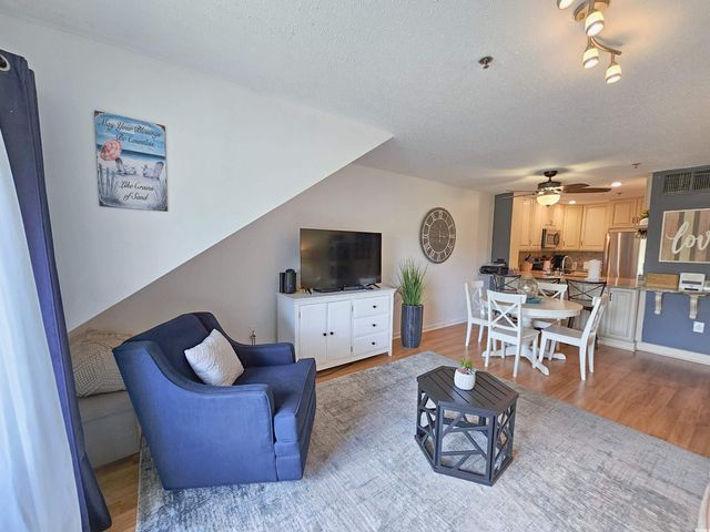 410 Melrose Pl Apt 313, Myrtle Beach, SC 29572