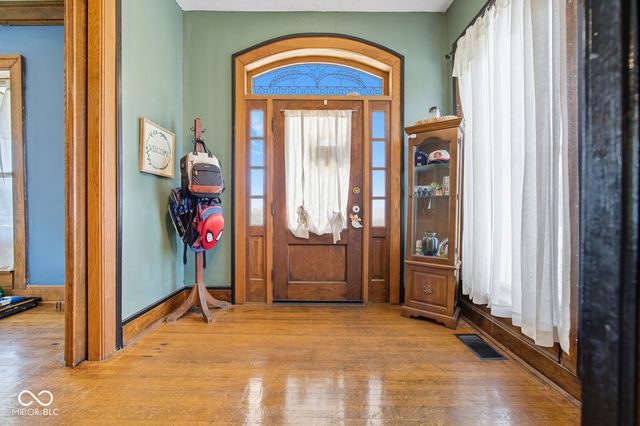 136 E 3rd Street, Rushville, IN 46173